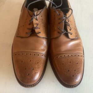 Joseph Abboud, men’s Cap Toe Dark Tan dress Shoes. Size 9.5